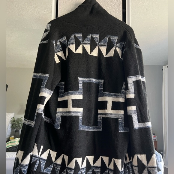 Cardigan sweater - Picture 2 of 4